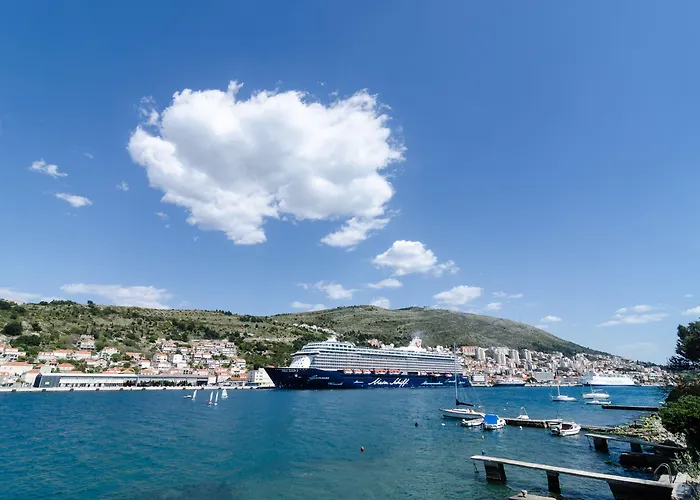 Gostinjska kuća Cuk 3*